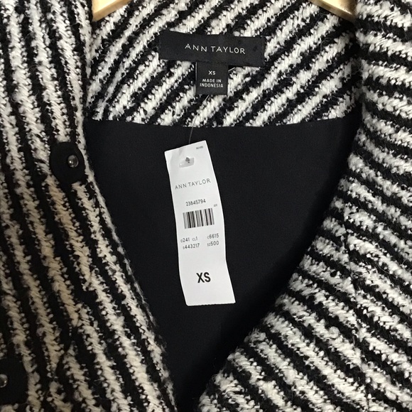 Ann Taylor Tweed Jacket with Fur Cuffs NEW - Picture 6 of 11